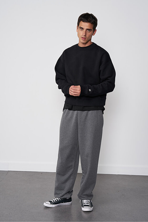 Basic Sweatshirt - 2