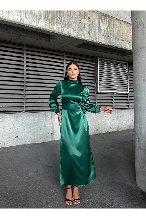 Satin evening dress with side tie emerald 583272 - 1