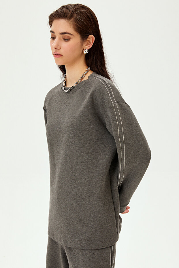 Parlak Taşlı Oversize Sweatshirt - 1