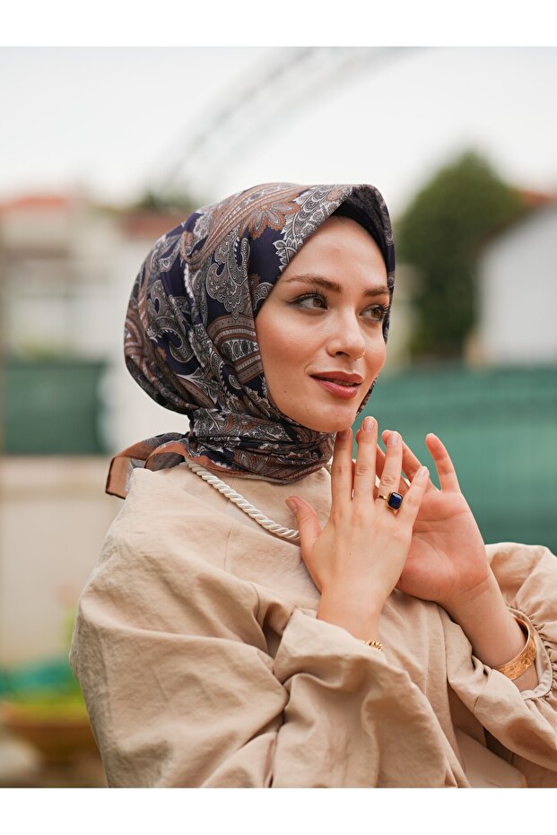 وشاح ناعم بنمط أزاليا - 1