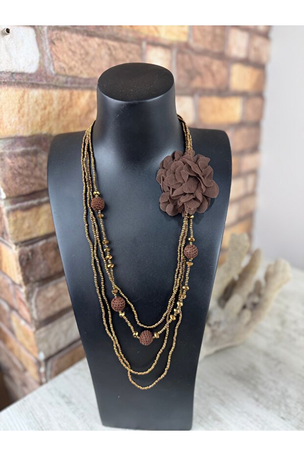 Kahve parlak kum boncuklu uzun güllü kolye - 2