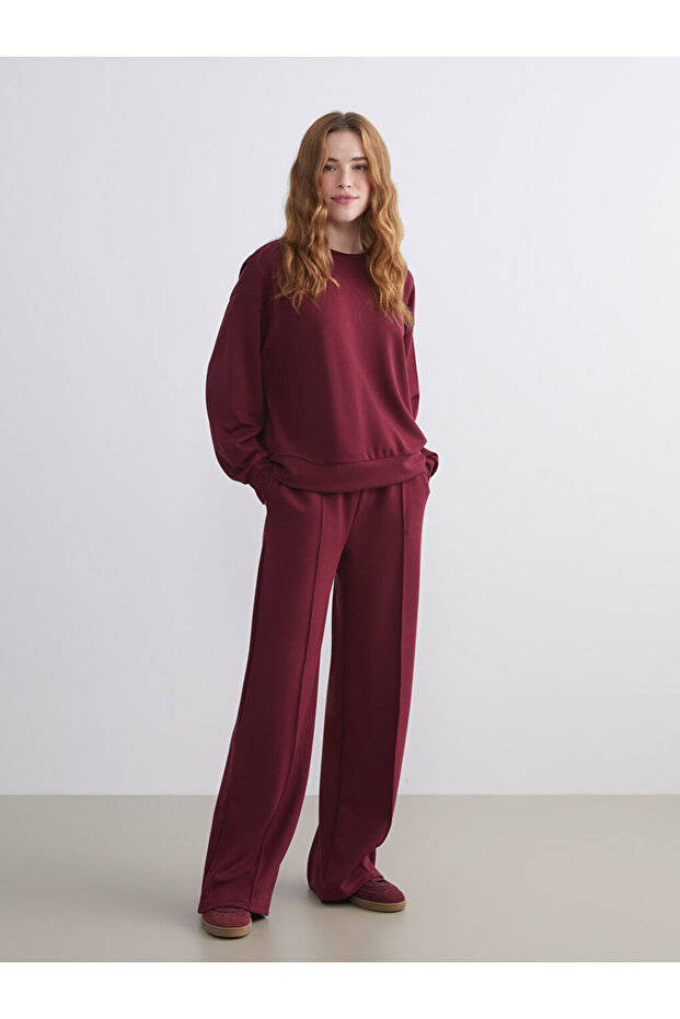 Esvab • Modern & Distinctive Women's Sweatpants with Waist Drawstring