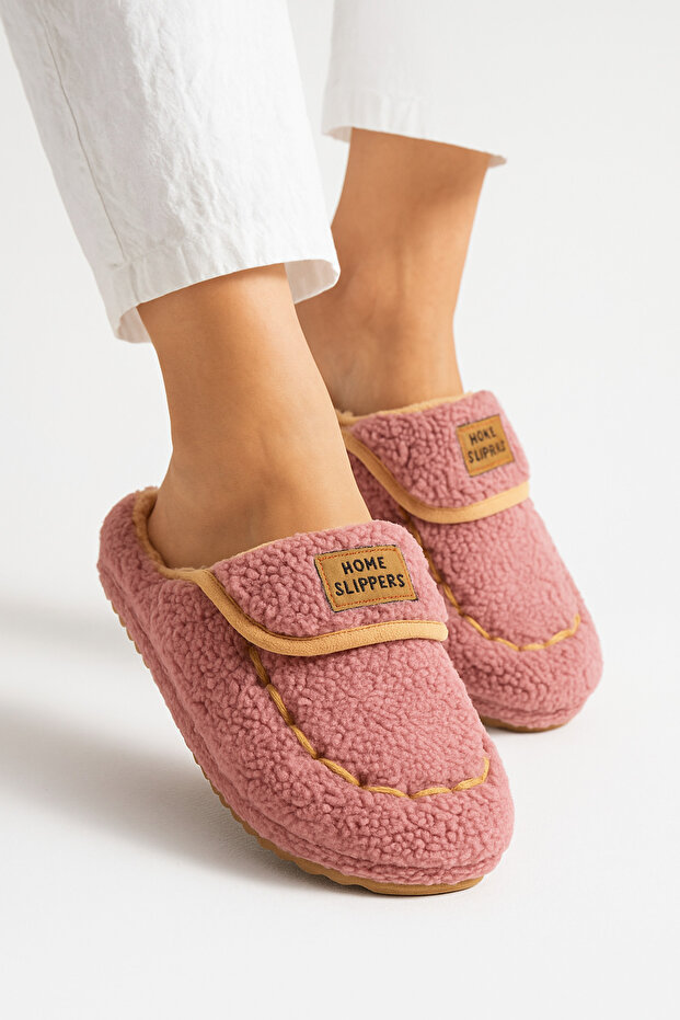 Domácí pantofle Protiskluzová podrážka Zimní dámské domácí pantofle Pantofle STC1156 - 1