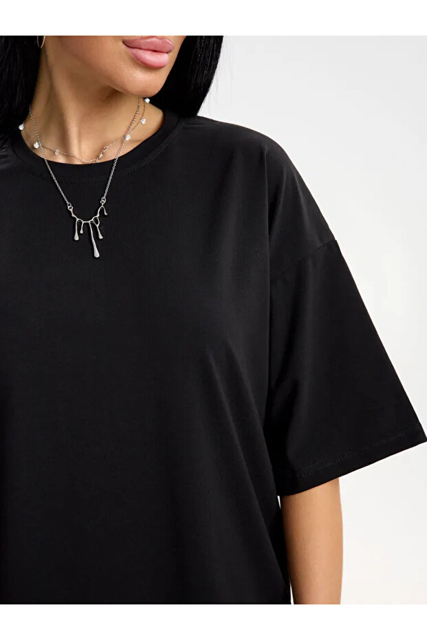 تي شيرت أساسي كبير الحجم برقبة دائرية للجنسين - 3