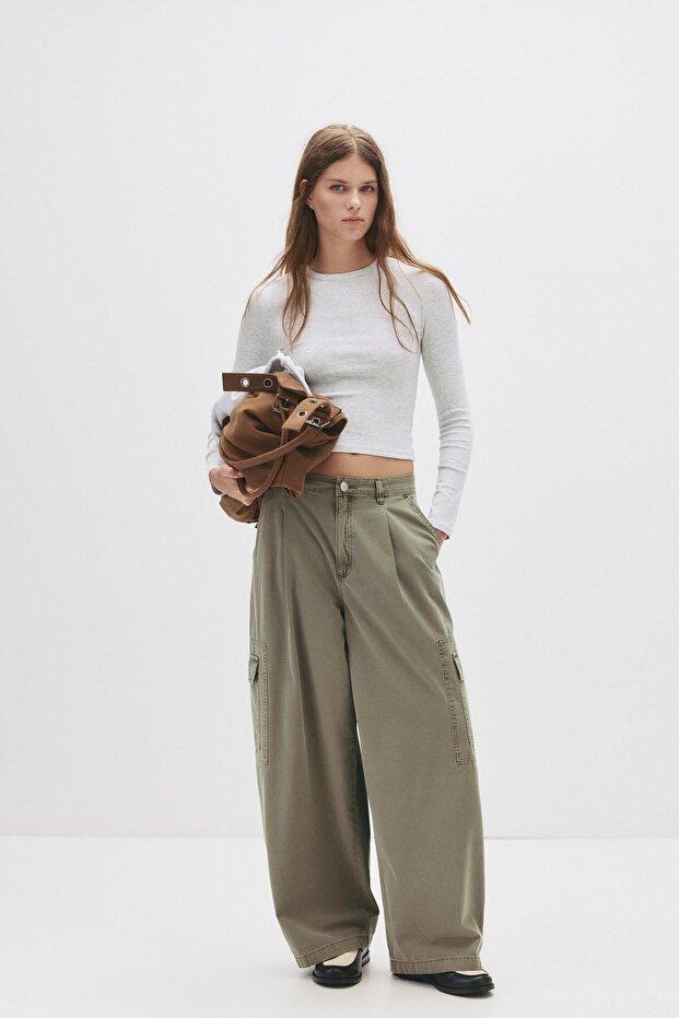 Vücuda oturan pamuklu tişört - 2