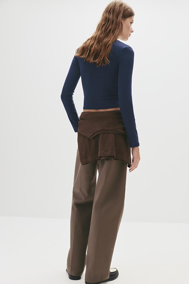 Vücuda oturan pamuklu tişört - 4