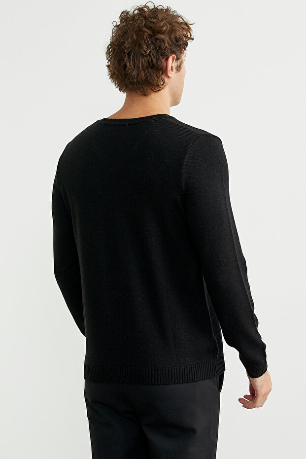 سترة تريكو أساسية برقبة على شكل حرف V - أسود - 5