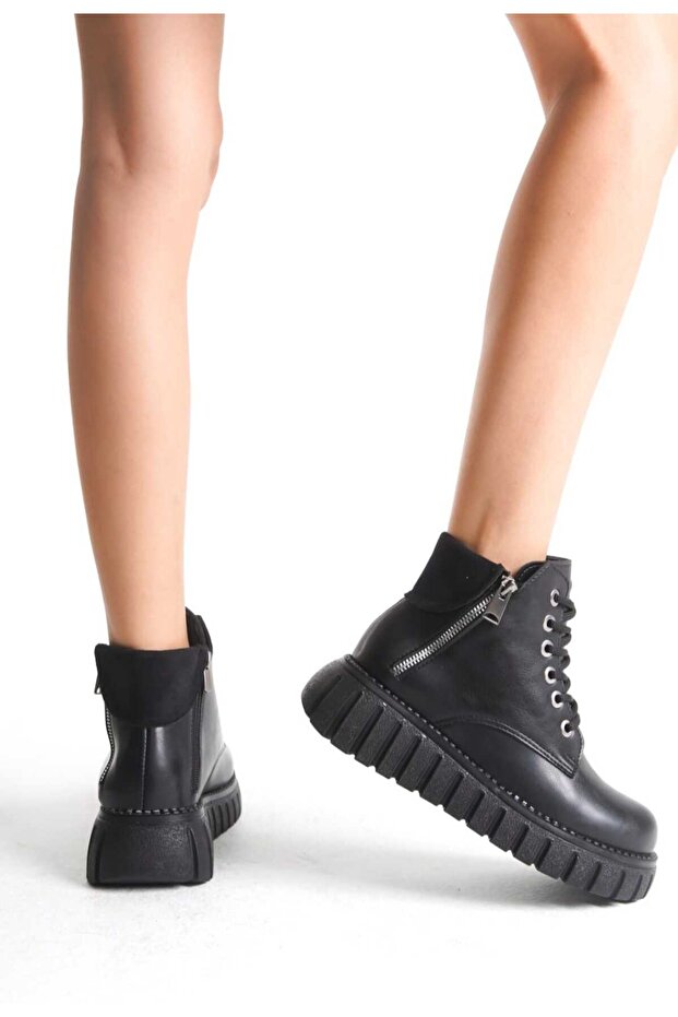 KADIN SİYAH YAKALI POLİ BOT - 2