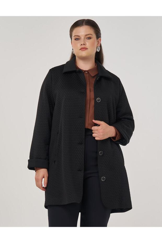 سترة بنمط منقوش باللون الأسود - 1