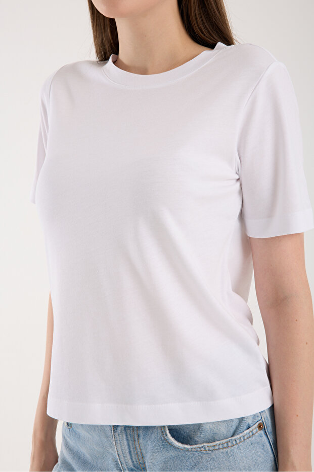 Beyaz Basic Ti̇şört - 3