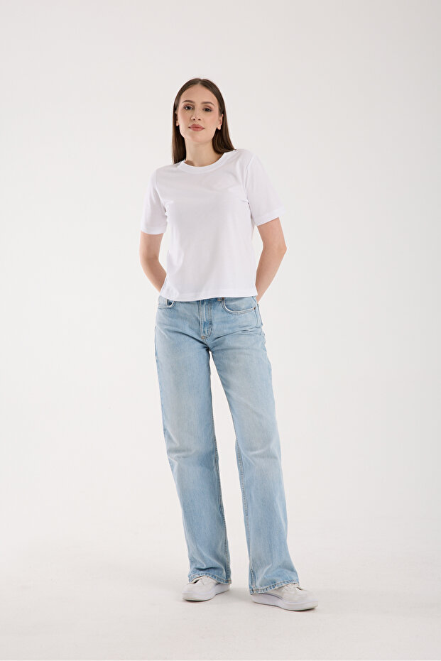 Beyaz Basic Ti̇şört - 2