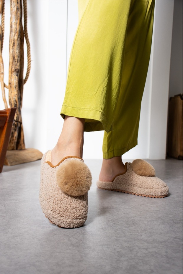 Bej PonPon Kışlık Kadın Terlik - 6