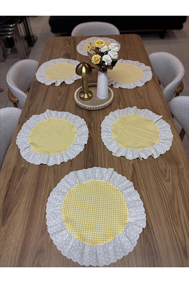 100% Cotton Duck Linen Frilly Vintage American Tablecloth (6 Pieces)