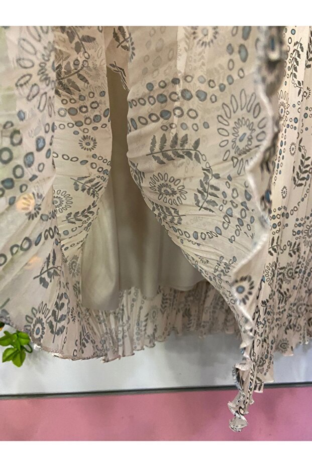 Patterned Chiffon A-Line Skirt Lined - 4