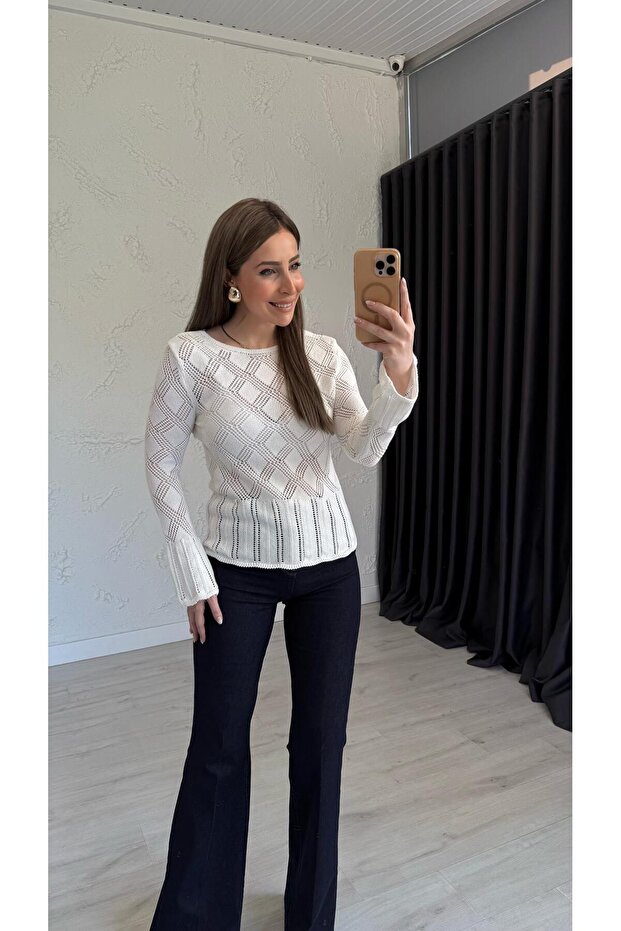 Rivverr Baklava Pattern Knitwear Blouse Ecru