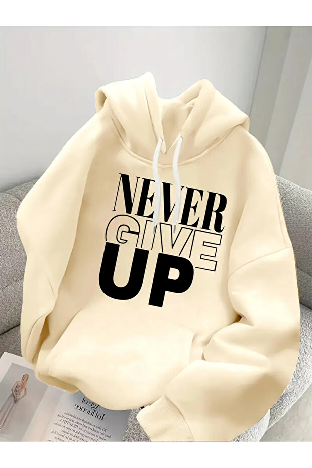 سويت شيرت بقلنسوة للجنسين مكون من 3 خيوط - مطبوع عليه Never Give Up