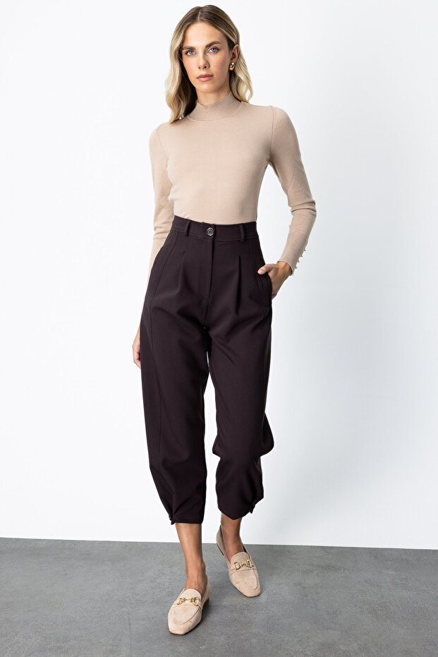 بنطلون بجيوب فليتو وأزرار على الأرجل - 3