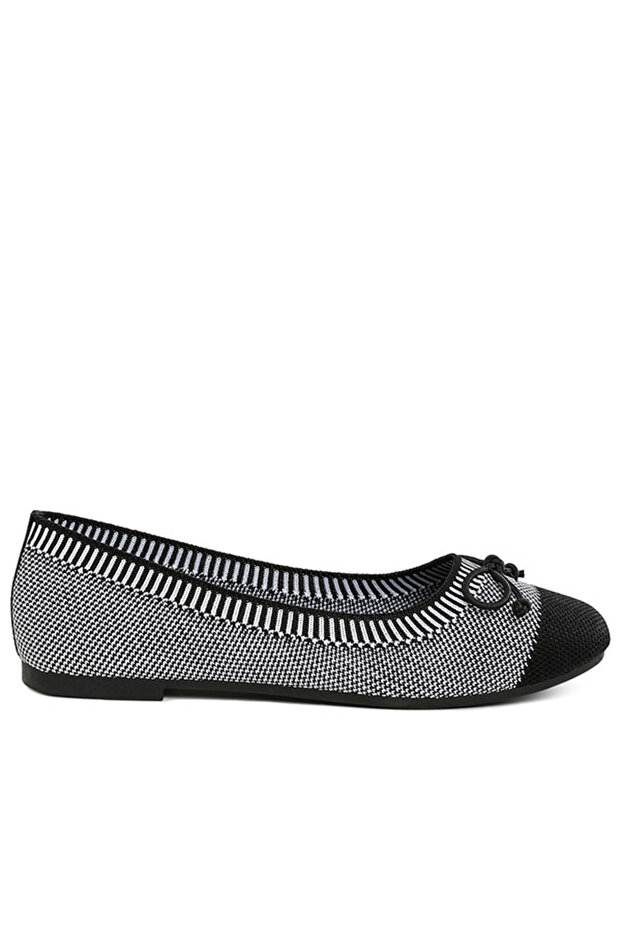 Women Two Tone Ballerinas in Grey and Black