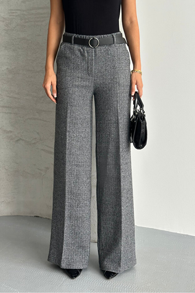 بنطلون نسائي واسع الساق منقوش بحزام وجيوب - 3