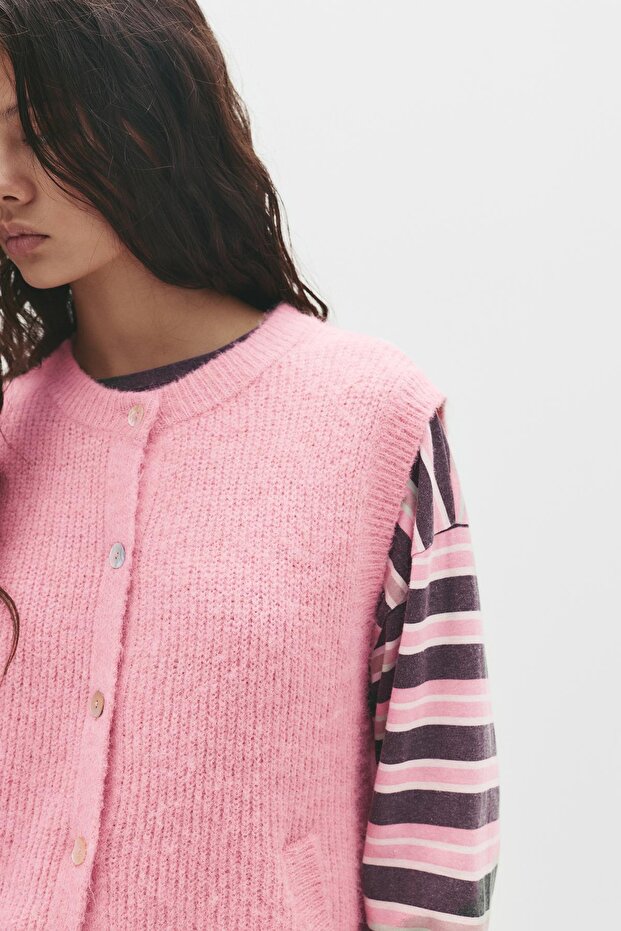 Yumuşak triko düğmeli yelek - 5