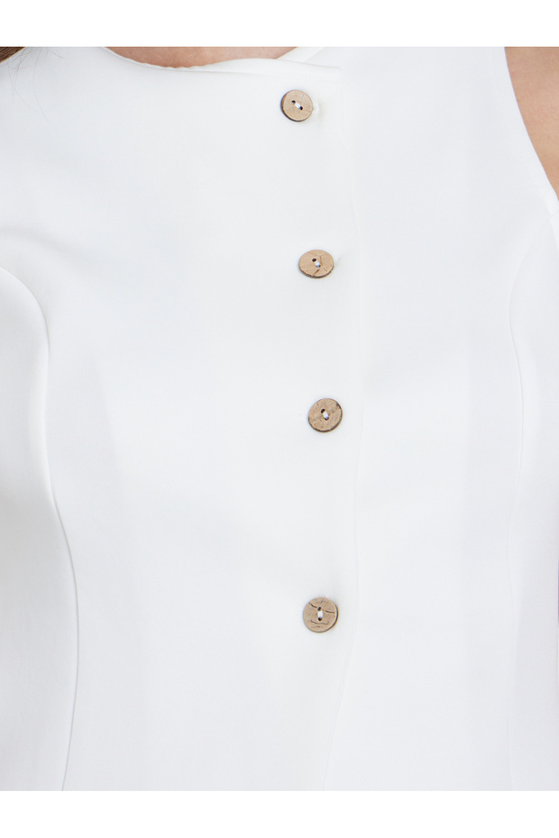 سترة بأزرار ملائمة ورقبة دائرية - 3