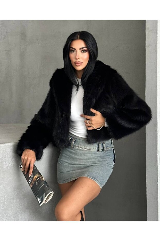Premium Imported Hooded Short Equivalent Model Great Fur