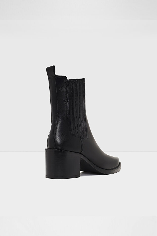 YUMA-TR - Siyah Kadın Bot - 2