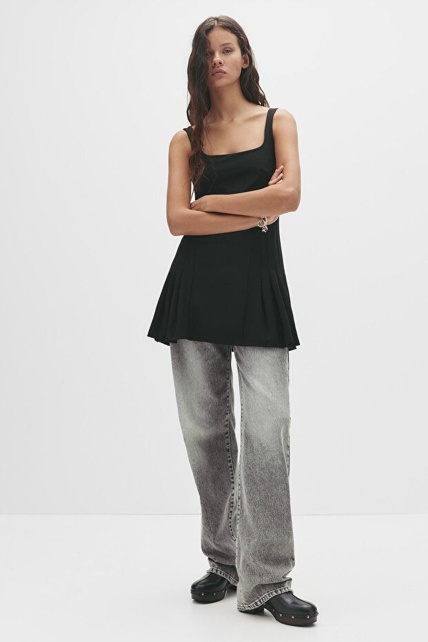 Pileli kısa elbise - 2