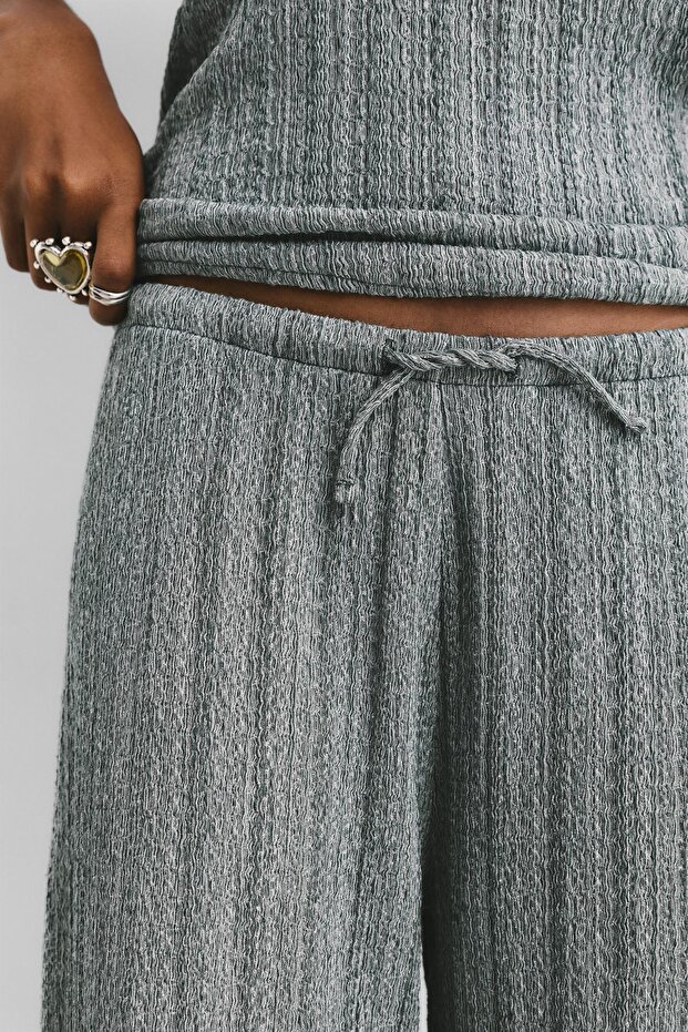 Çizgili bürümcük pantolon - 4