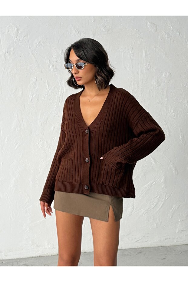 Women's Brown V-Neck Buttoned Pocketed Ribbed Knit Cardigan