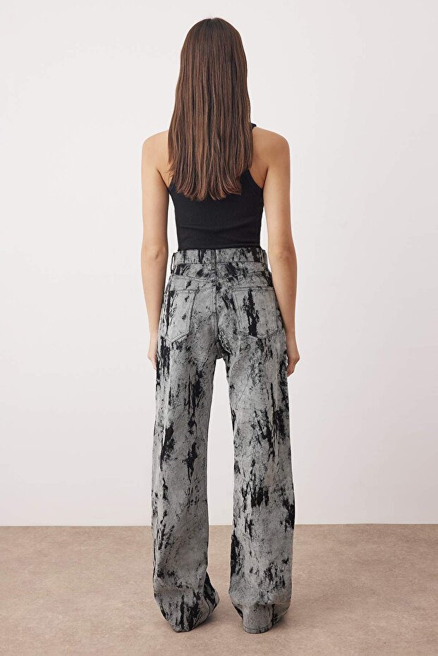 Gri Süet Görünümlü Flok Baskılı Yüksek Bel Wide Leg Jeans TWOAW26JE00162 - 4
