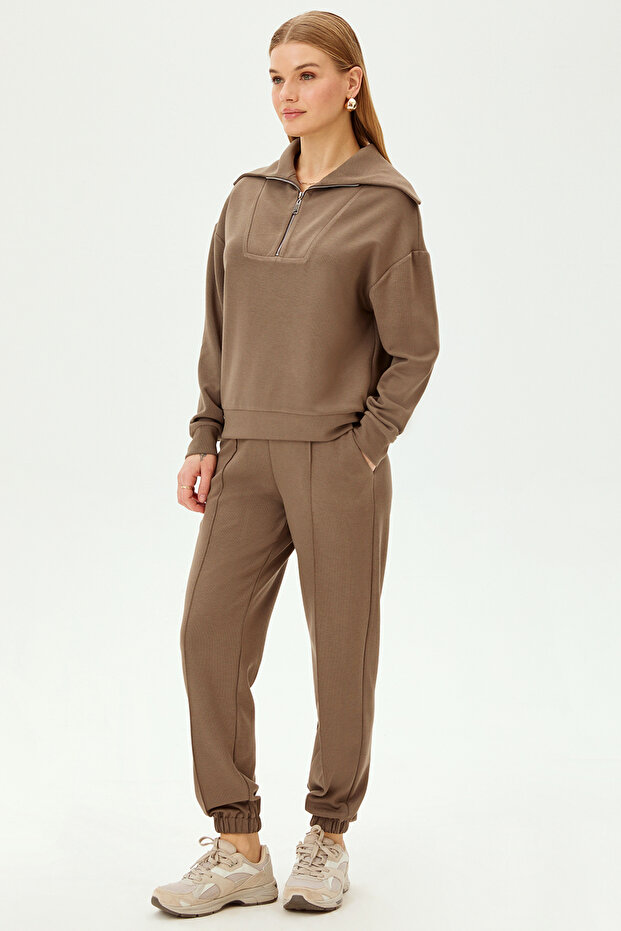 Yaka Detaylı Fermuarlı Regular Örme Sweatshirt - 5