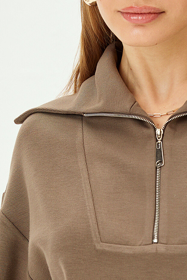 Yaka Detaylı Fermuarlı Regular Örme Sweatshirt - 3