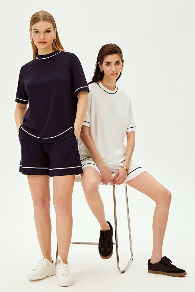 Beli Lastikli Şerit Detaylı Kısa Regular Örme Şort - 4