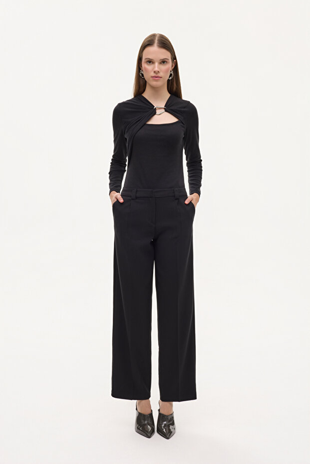 Pile Detailed Regular Waist Carrot Trousers Black
