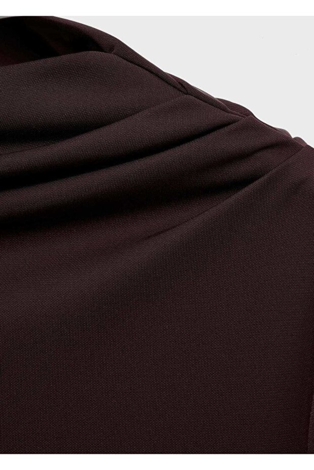 Asimetrik yaka evaze elbise - 5