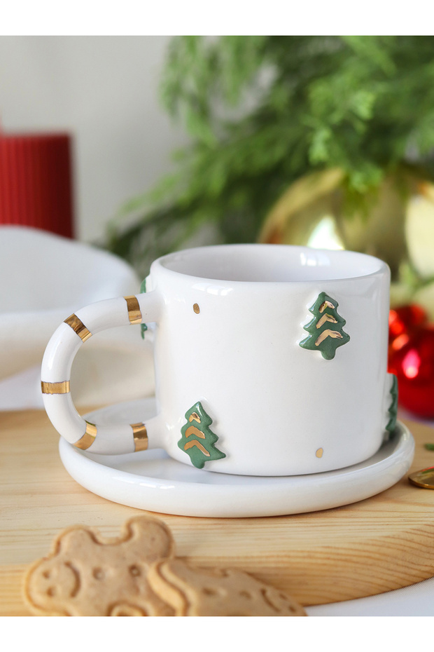 Handmade Ceramic Mug with Christmas Pine Tree Figure and 24K Gold Decoration 170ml