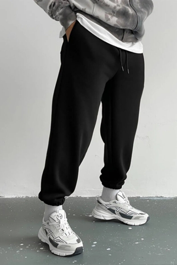 Men's Black Winter Fleece-Lined Comfortable Fit Sweatpants with Elasticated Cuffs - Black