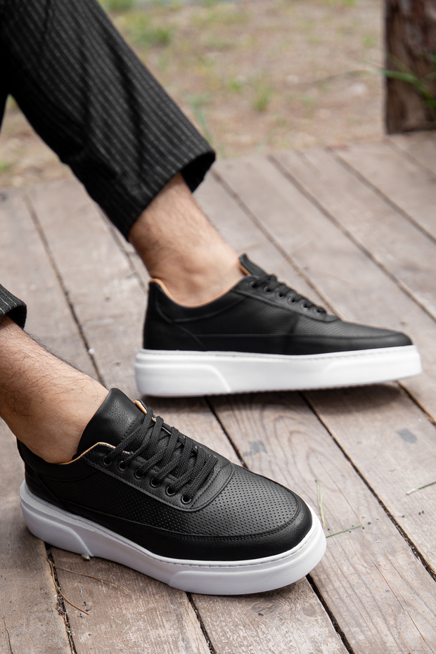 Men's Black Daily Comfortable Lightweight Stitched Sole Guaranteed Sports Sneaker Shoes