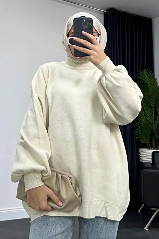Cream Balloon Collar Knit Sweater