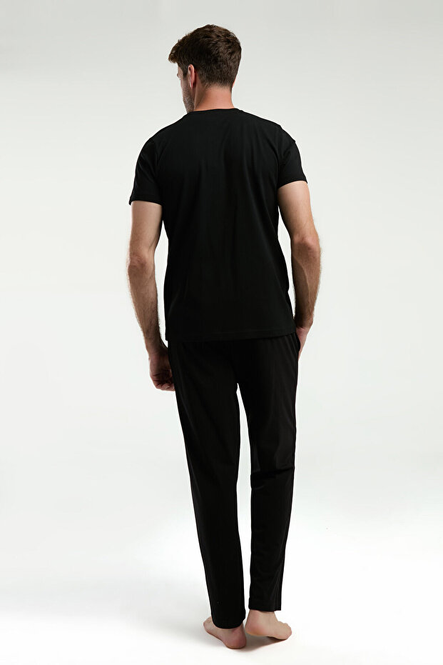 طقم بيجامة رجالي باللون الأسود - 5