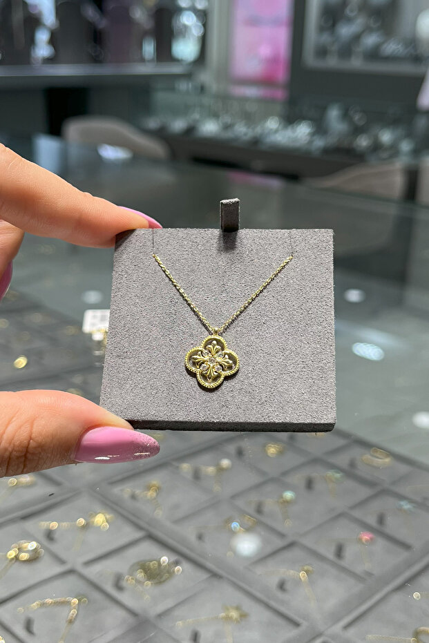 14 Ayar Altın Taşlı Yonca Kolye - 1