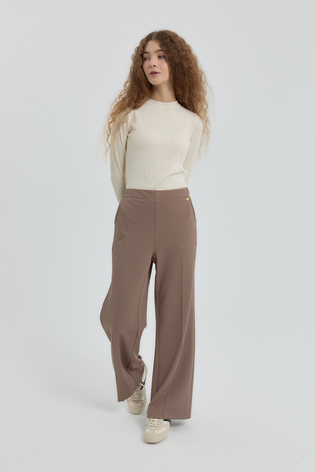 Ütü İzli Boru Paça Örme Pantolon Vizon - 2