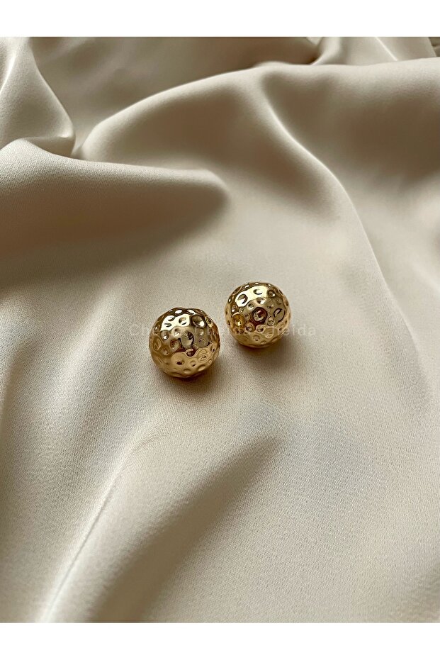 Dokulu Altın Renk Küre Küpe - 3