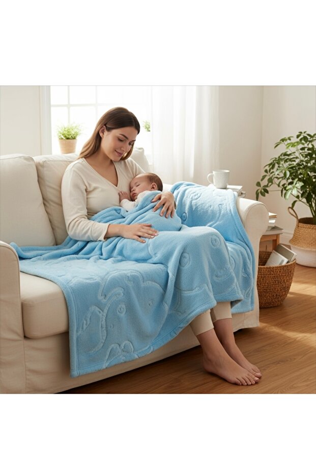 Copy - Plush Blanket Green Self-Patterned with Teddy Bear Figure for Girls and Boys
