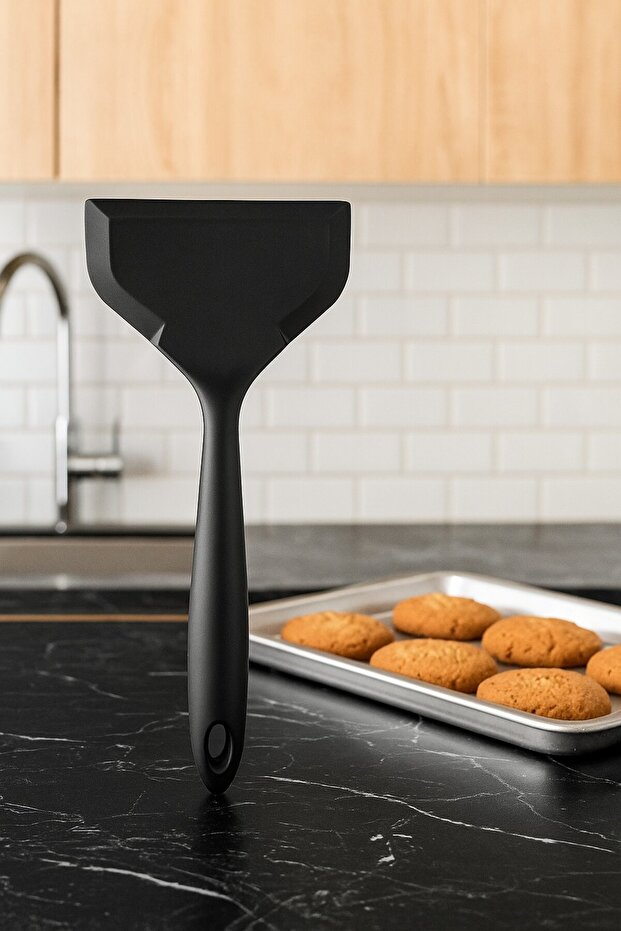 Wide Silicone Kitchen Spatula - Easy to Clean, Non-Stick, Ergonomic Handle and Heat Resistant