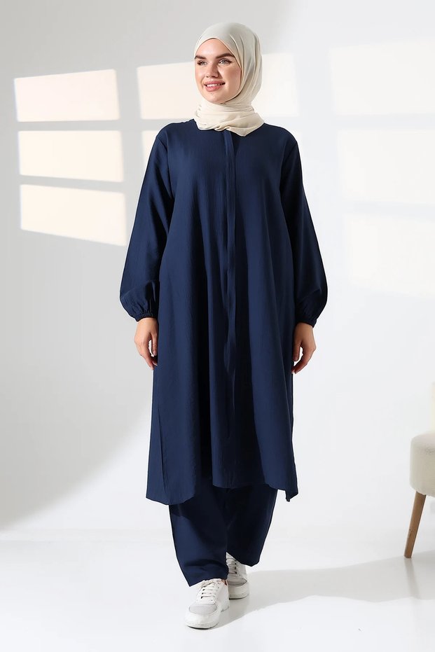 Women's Hajj and Umrah Clothing, Two-Piece Hijab Suit - Navy Blue
