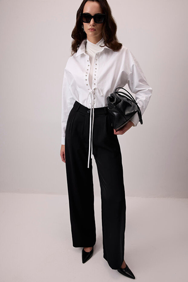 Pleated Straight Fit Pants