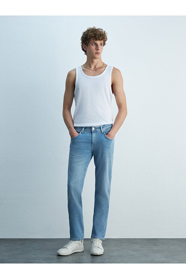 Sawyer P Skinny Leg Mid Waist Jean Trousers