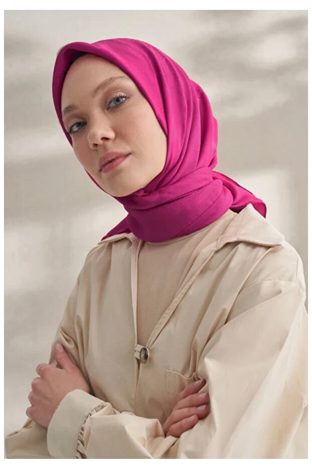 وشاح من قماش الكريب جاكار بنمط Q - 1